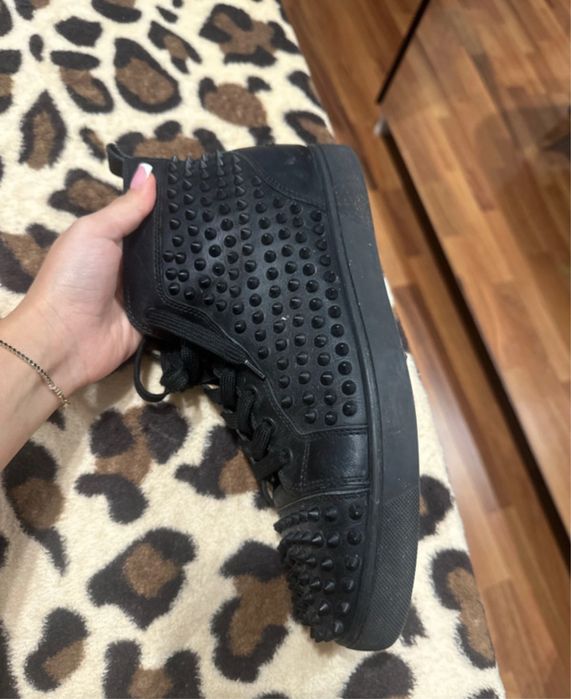 Adidasi Christian Louboutin