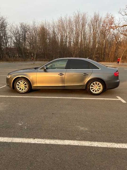 Audi   a4     2012