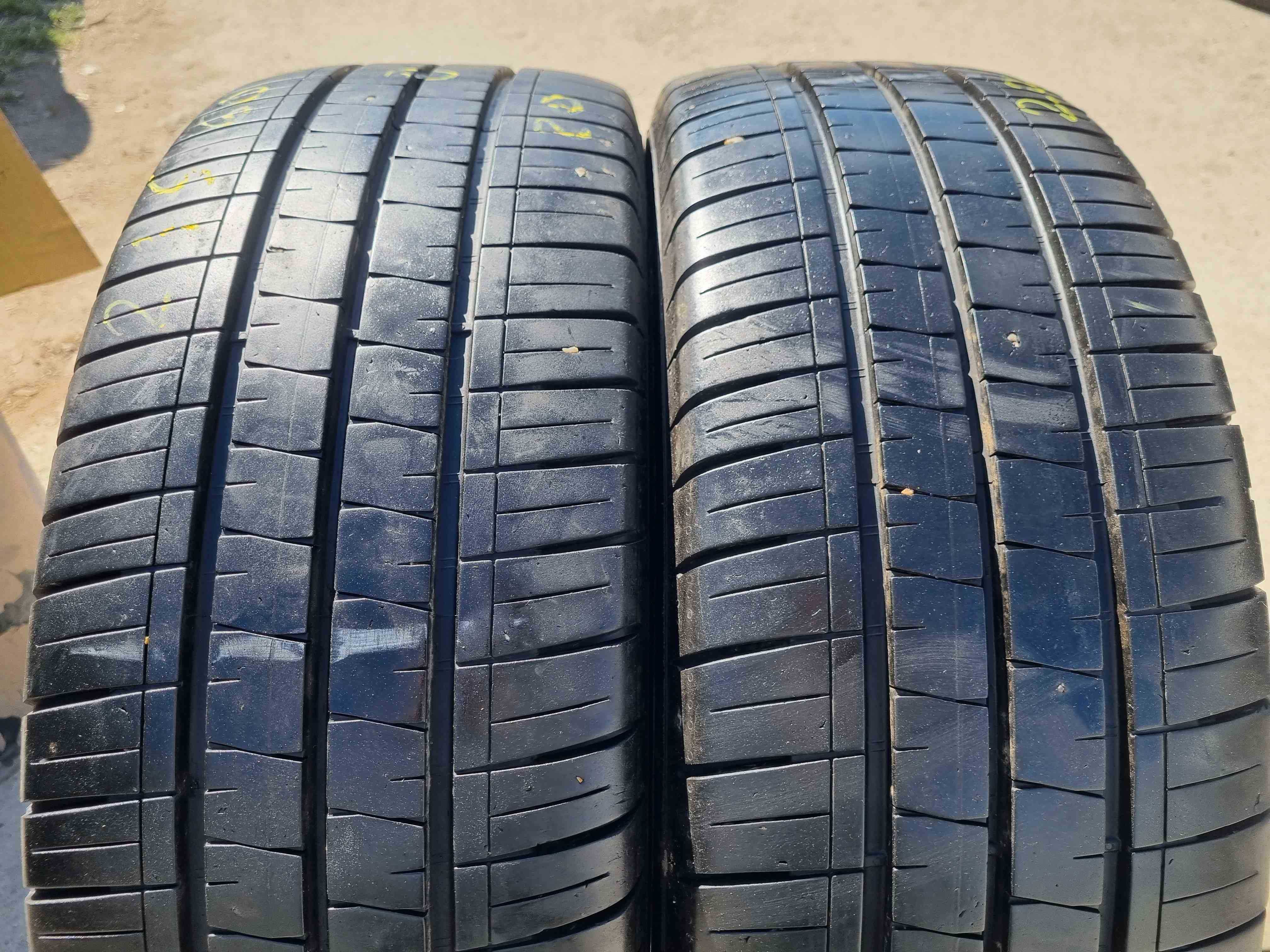 SET 2 Anvelope Vara 235/60 R17C VREDESTEIN Comtrac 2 117/115R