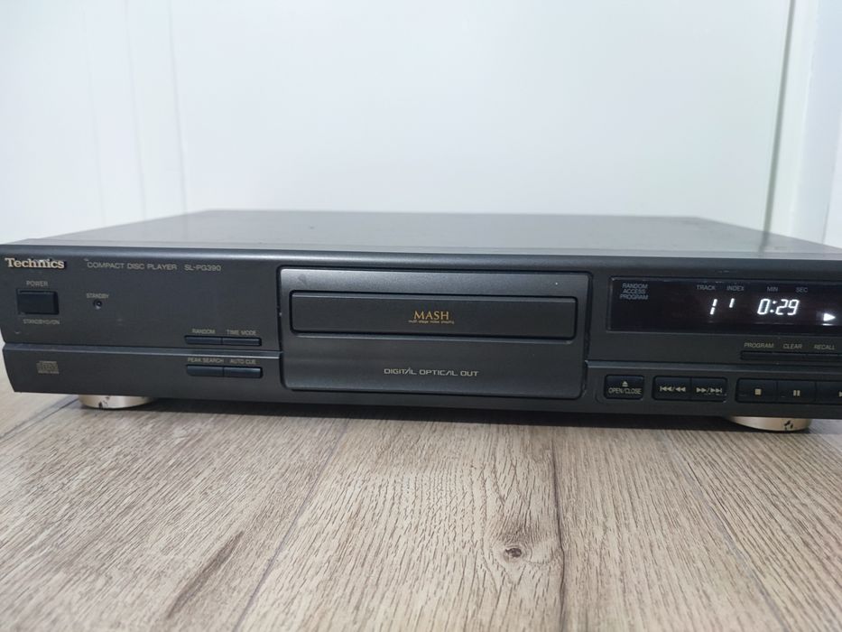 CD player Technics SL PG390