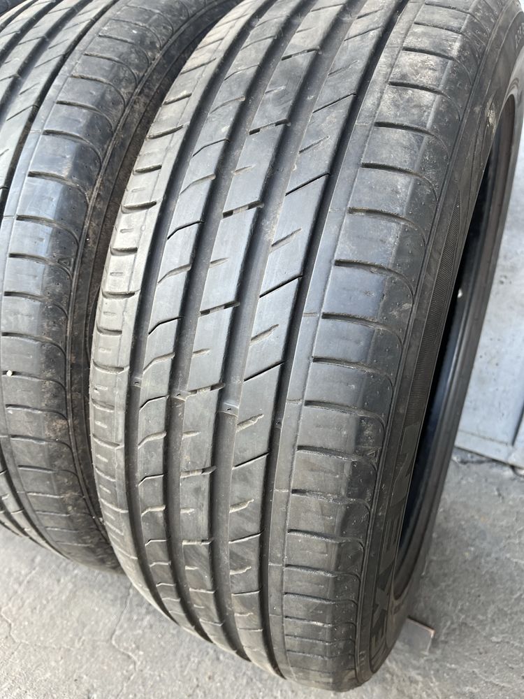 4 бр. летни гуми 235/55/19 Nexen DOT 4120 5/5,5 mm