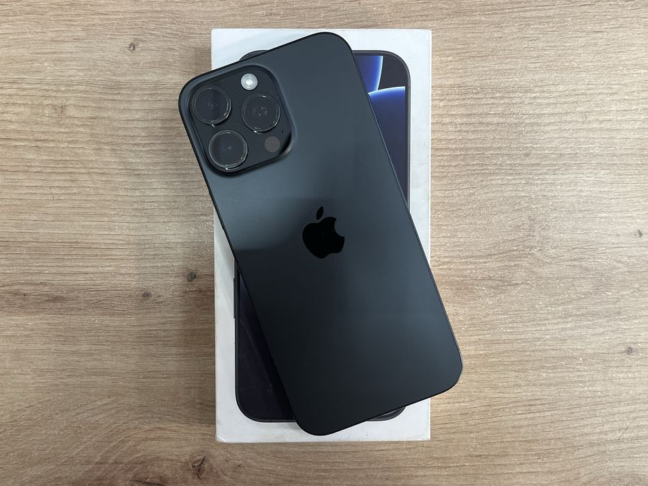 iPhone 16 Pro Max 256GB 20 Цикъла Гаранция