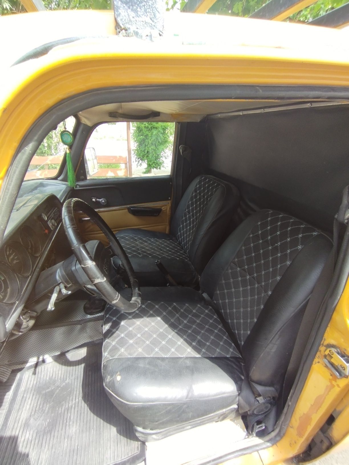 Moskvich AZLK Pikap