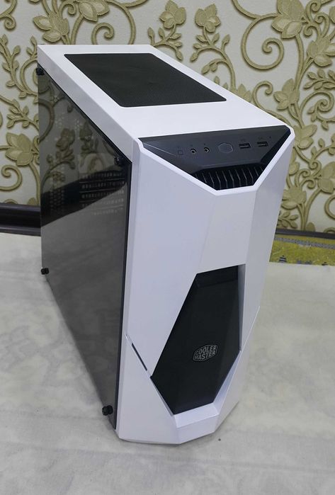 Cooler Master "Master Box"