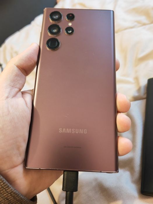 iPhone 15 și Samsung S22 Ultra 12/256 gb