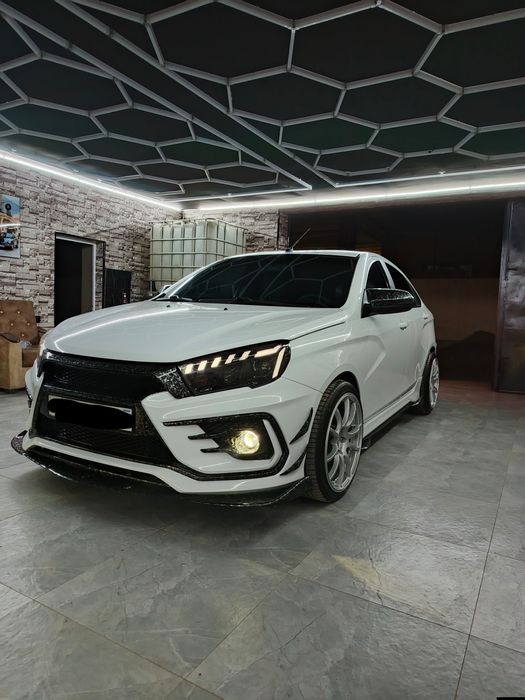 Lada vesta v idealnom sostoyanii
