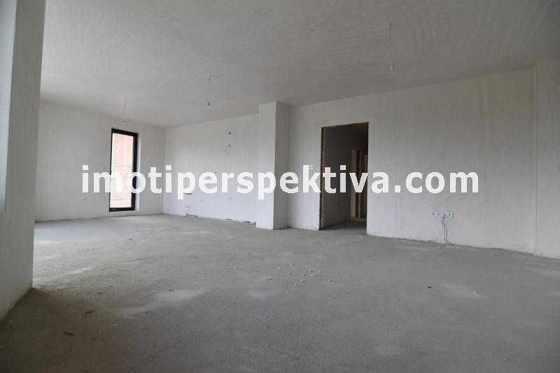 Продава се Тристаен апартамент в Пловдив, Христо Смирненски - 130 кв.м за 1193 €/кв.м - Снимка #1