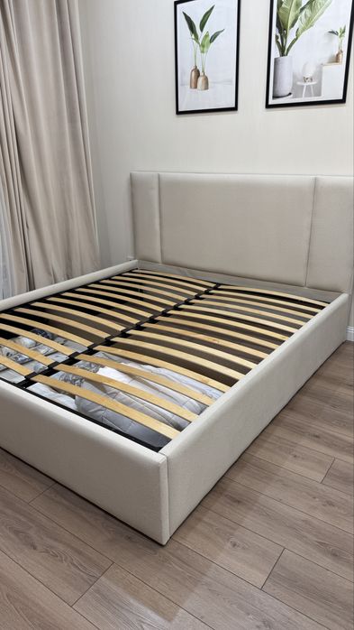 Продам кровать 180х200 с подъемным механизмом