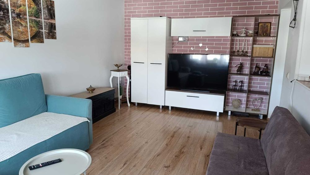 Închiriez apartament 3 camere, Bd. Eroilor blocul cu Baroul de avocati