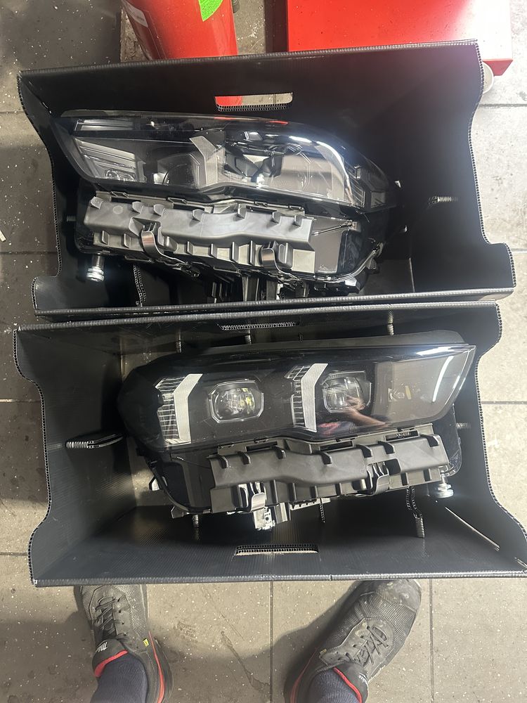 Full LED фарове за BMW G60,G61,I5 с модули нови !