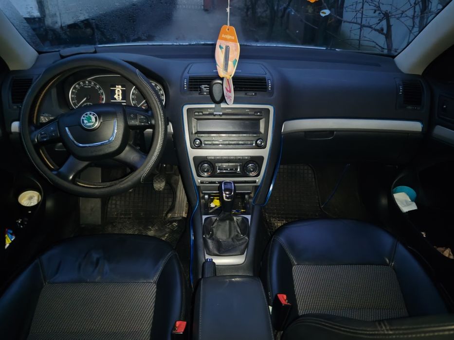 Skoda Octavia 2 facelift 2025  2.l 140 cai