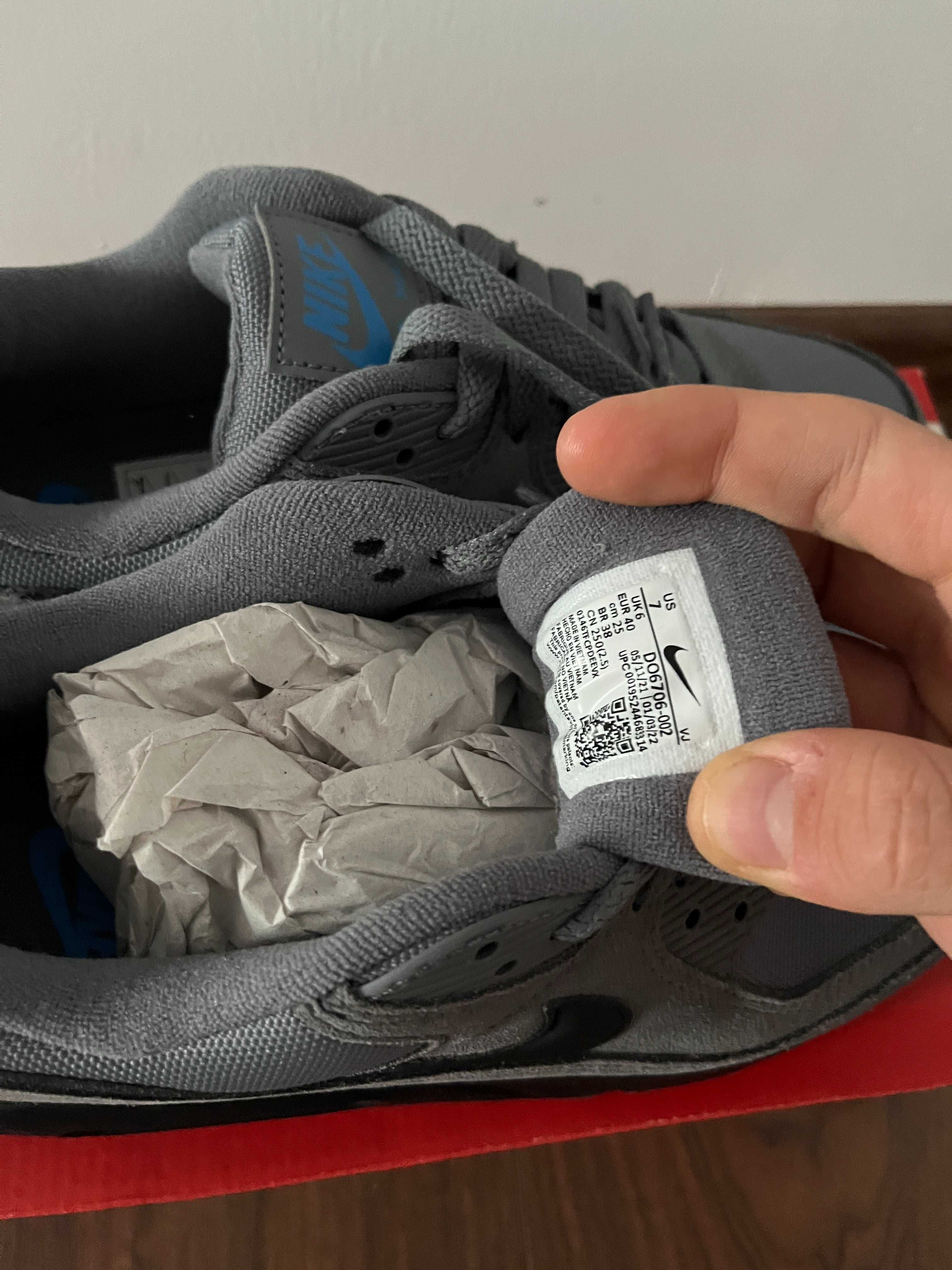 Adidasi Nike Air Max 90 Grey
