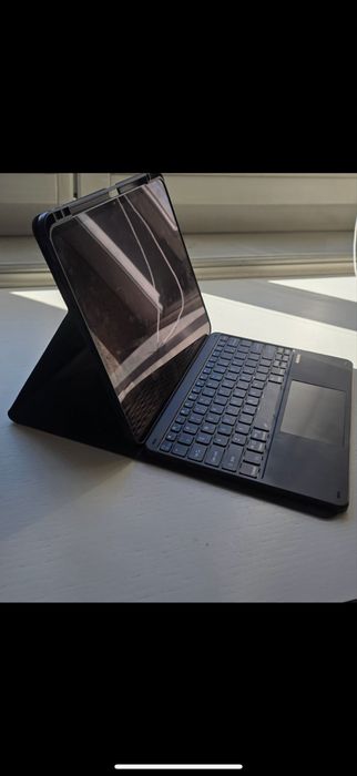 Продавам чисто нов ipad 13 pro