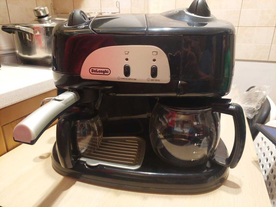 Expresor cu filtru DeLonghi