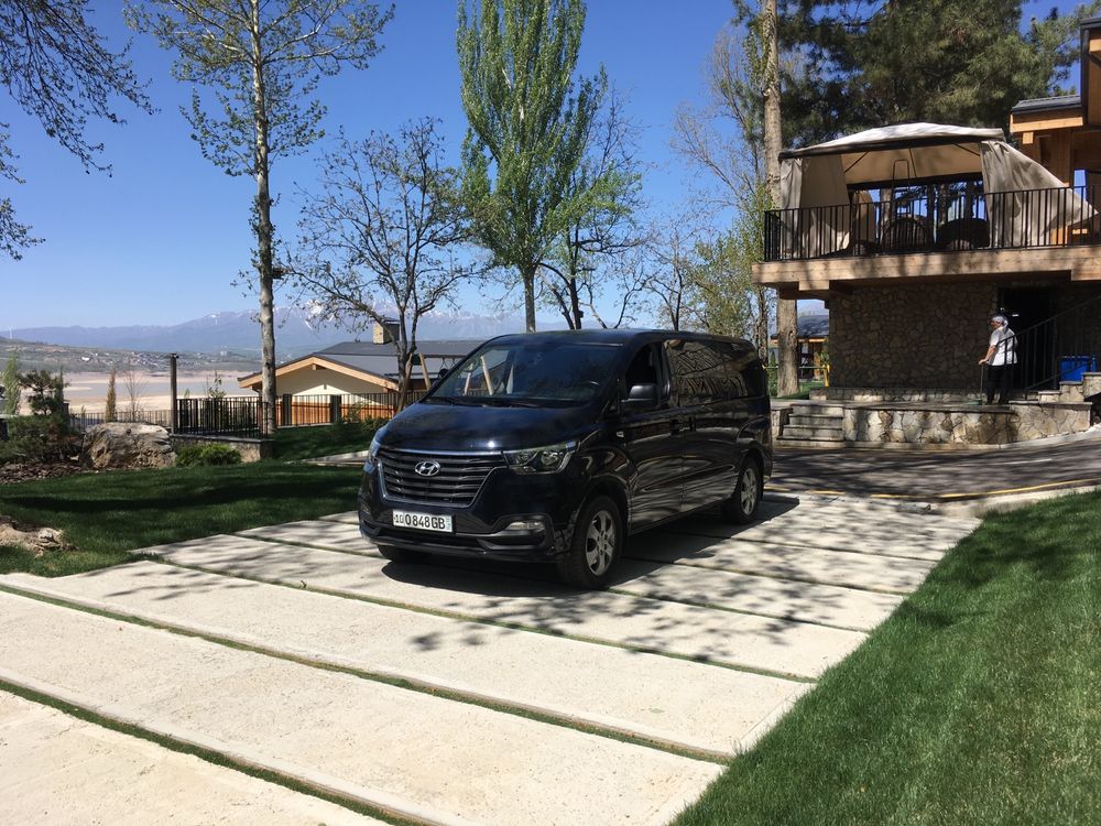 Транспортные Услуги  Hyunday Starex H1