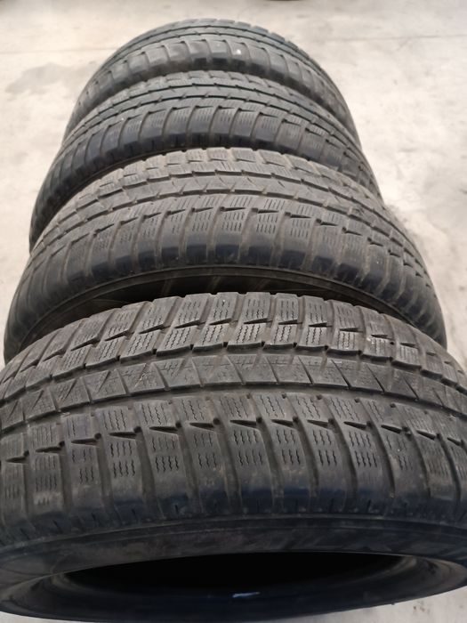Anvelope iarna 235 65 17 Falken