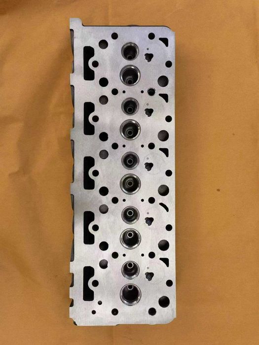 Chiulasa Kubota F2803 - Piese motor Kubota