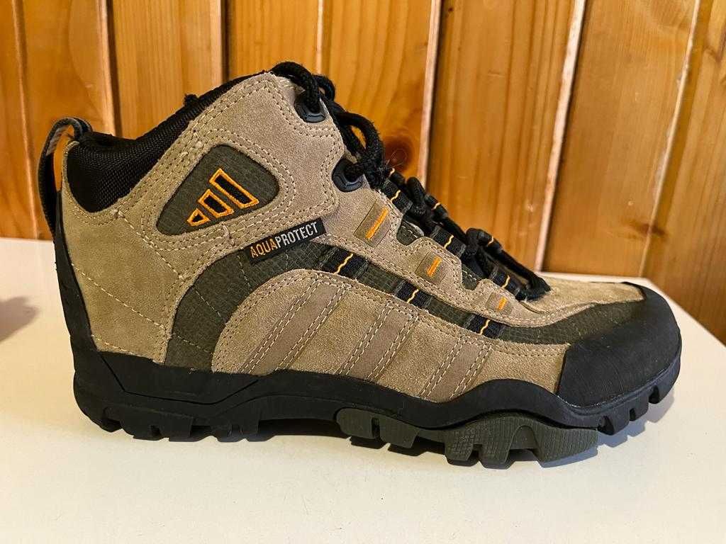 Pantofi trekking adidas