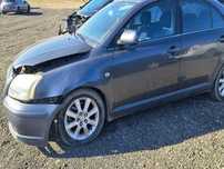 Dezmembram Toyoa Avensis Berlina 2.2 2005