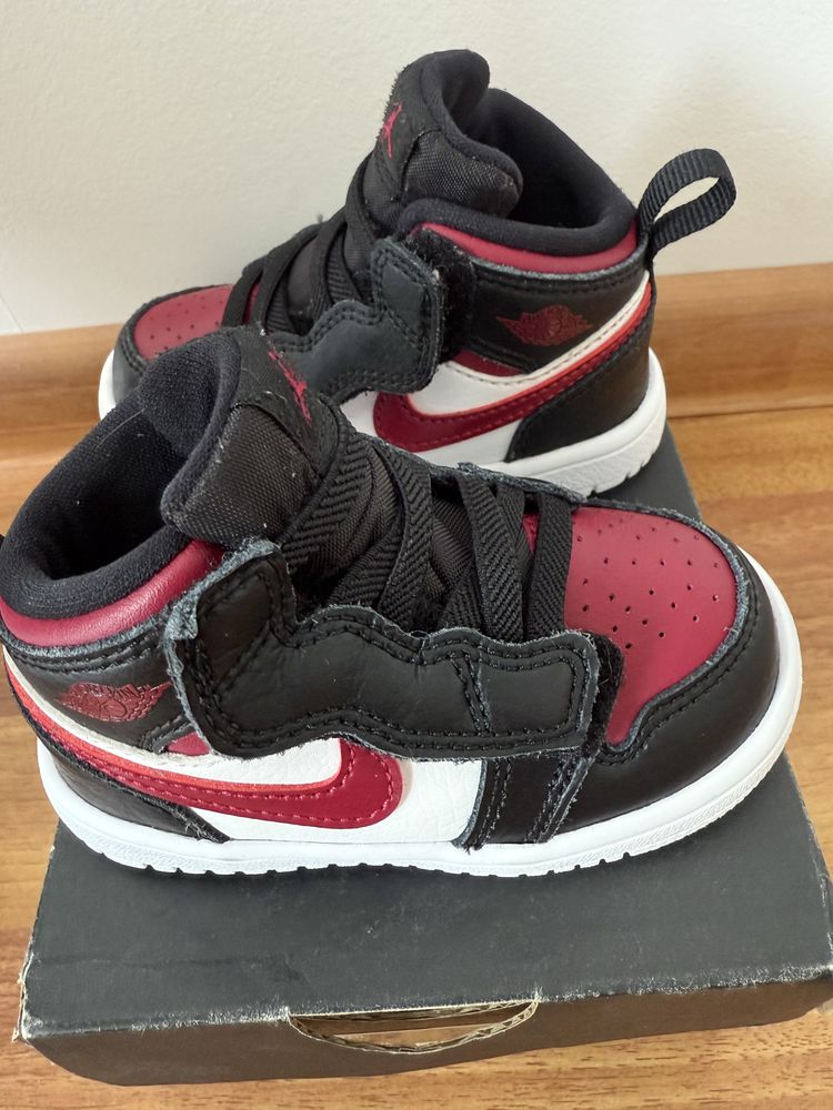 детски обувки Jordan 21