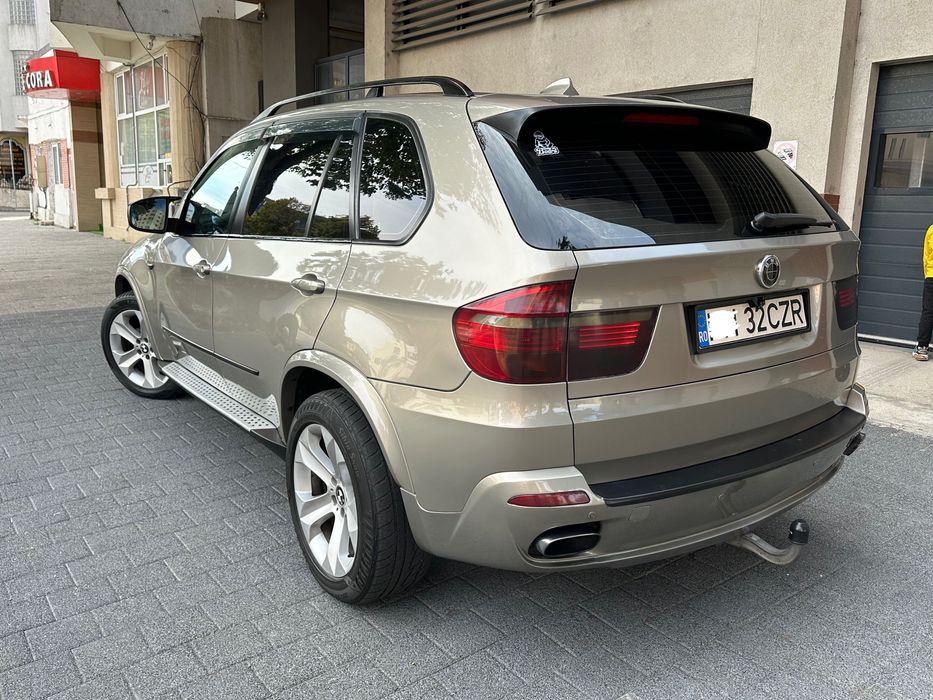 Bmw x5 3.0sd 286cp xd panoramic carplay camera piele alba intretinuta