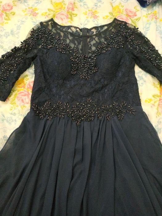 Продам платье 48 размерв