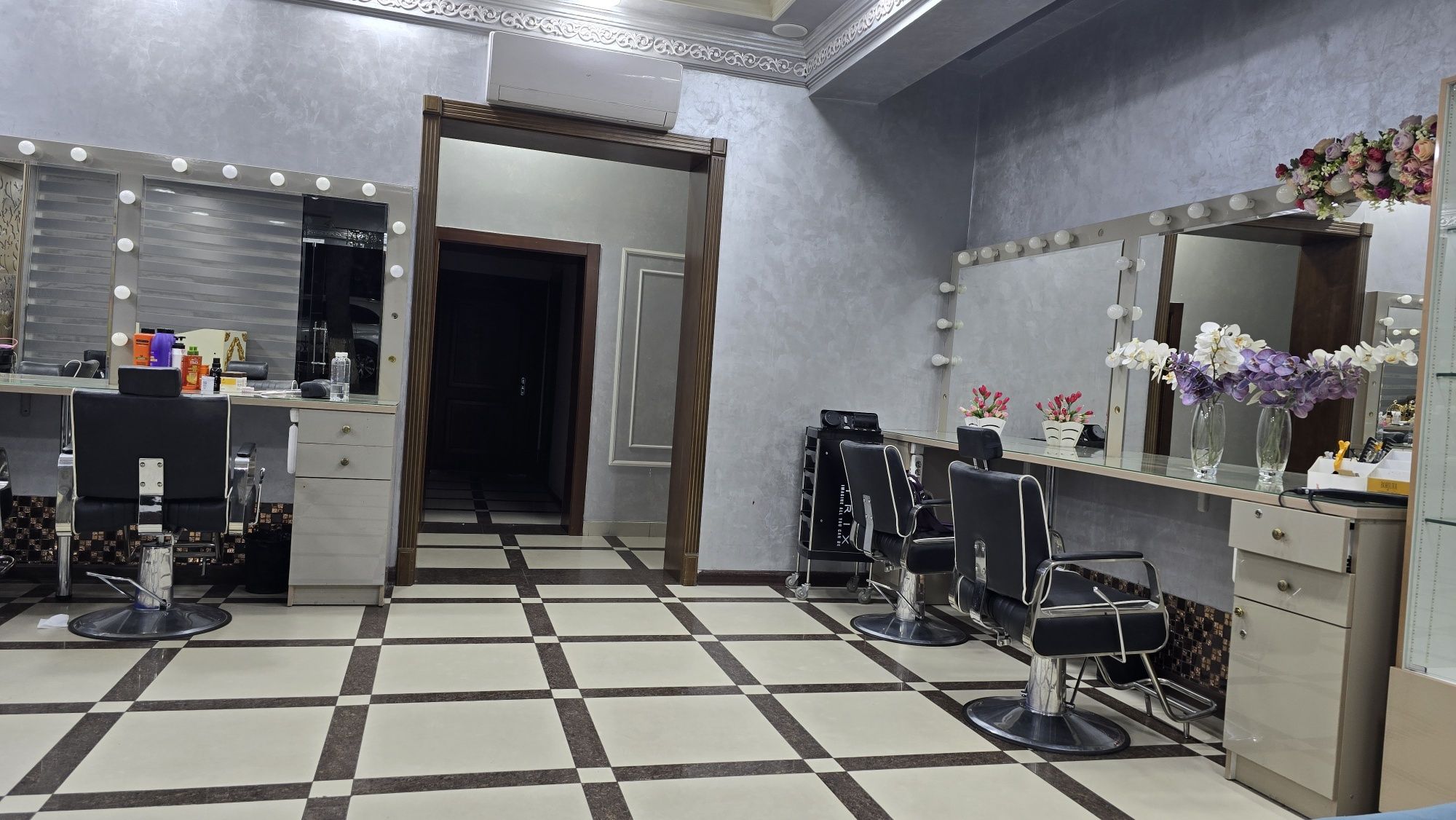 Стилист ва Визажистларни ишга кабул киламиз