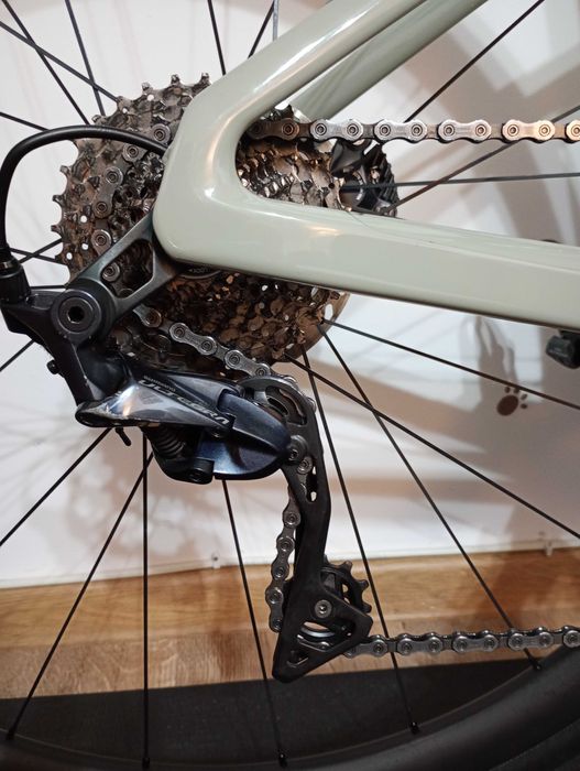 Rose Xlite 04 (7,3 kg, roti carbon 1.360 g, Ultegra, marime 50/XS)