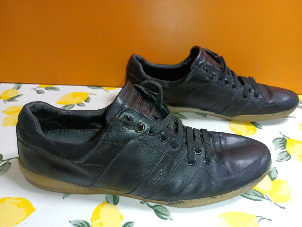 Hugo Boss N 41 кожени - 32 лв