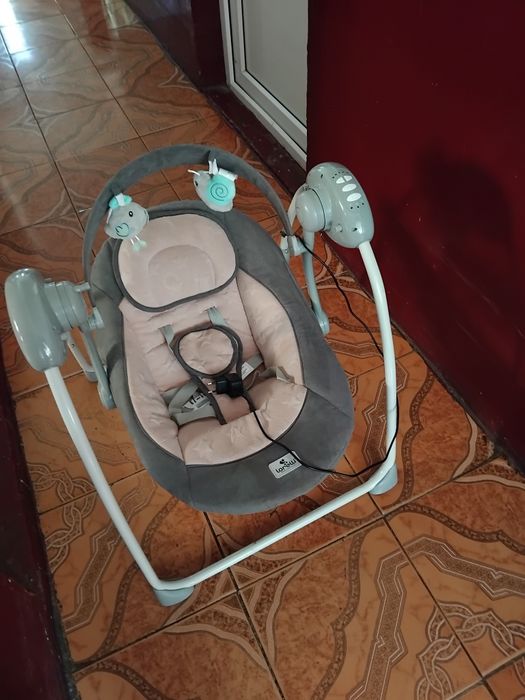 Leagan. Bebeluşi  electric