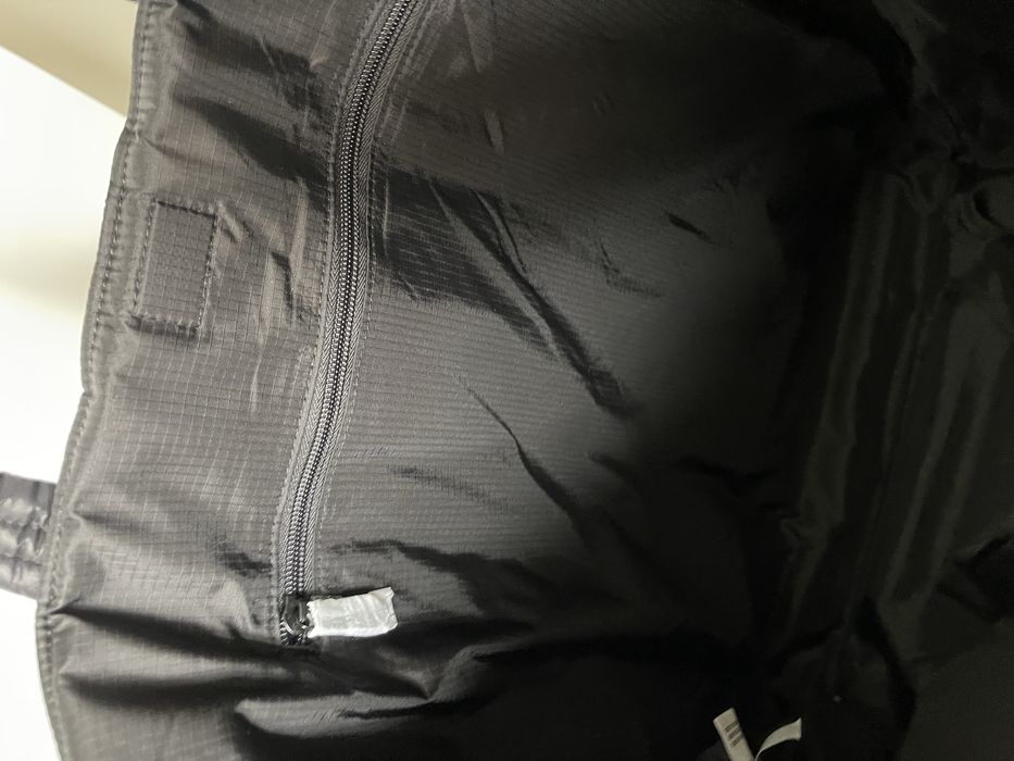 Черна UGG чанта 2025