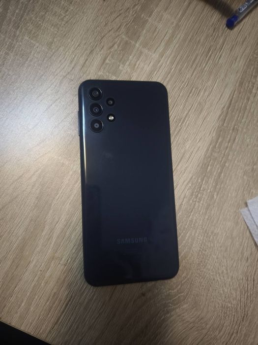 Продавам Samsung Galaxy A13