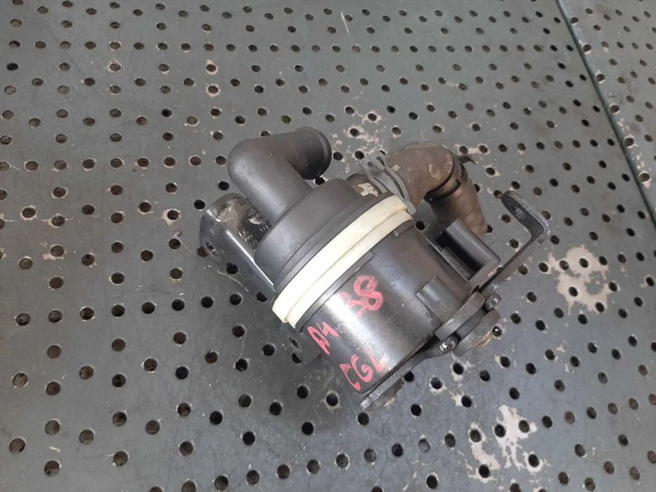 Pompa recirculare apa 2.0 tdi vw tiguan 5n golf 6 sharan 7n audi a3 8p a4 b8 seat altea 5p1 5n0965561a