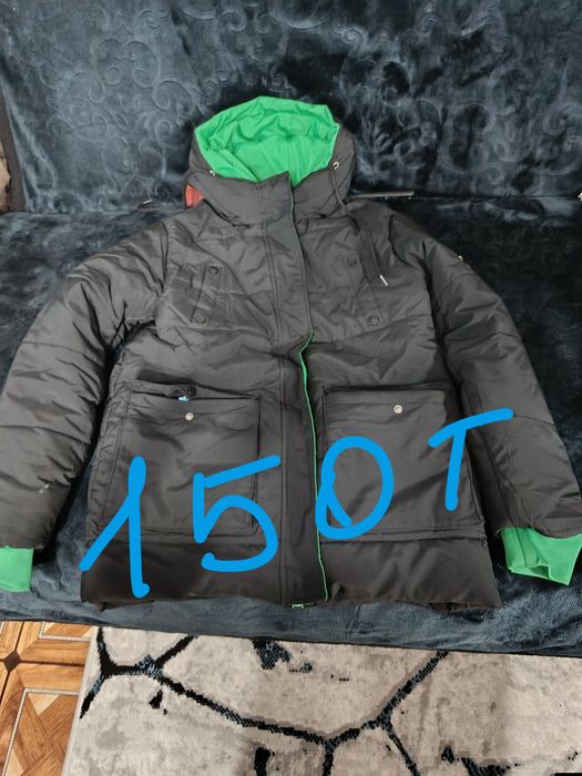 Продаю куртки и кардиган состояние отличное