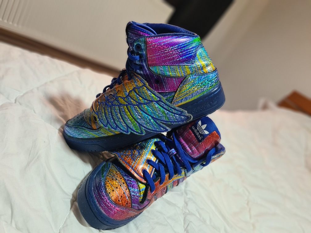 Adidas Original Jeremy Scott Sneakers Rainbow Hologram Rainbow