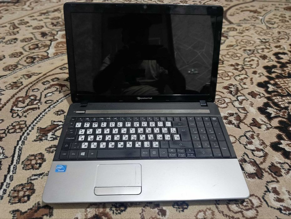 ofisnoy acer sotiladi