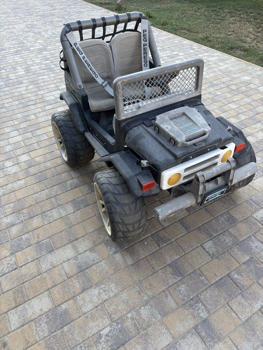 Masinuta peg perego power