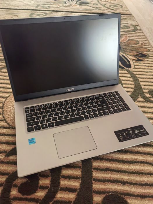 Ноутбук Acer aspire 3