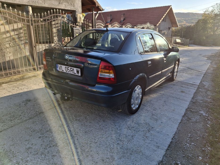 Vând Opel Astra 1.4 Benzină