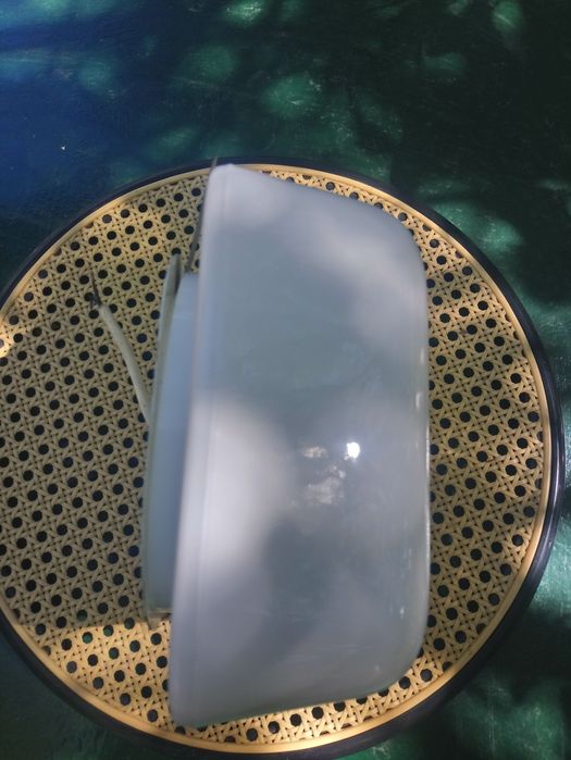 Лампа за таван и стена.