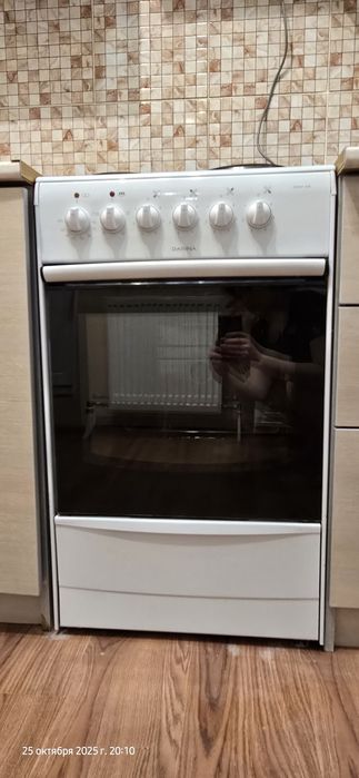 Продам электроплиту Дарина