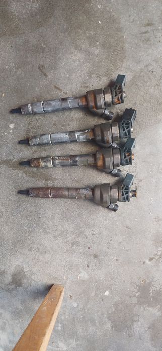 Injectoare bmw 320 n47d20c de vanzare +rampa