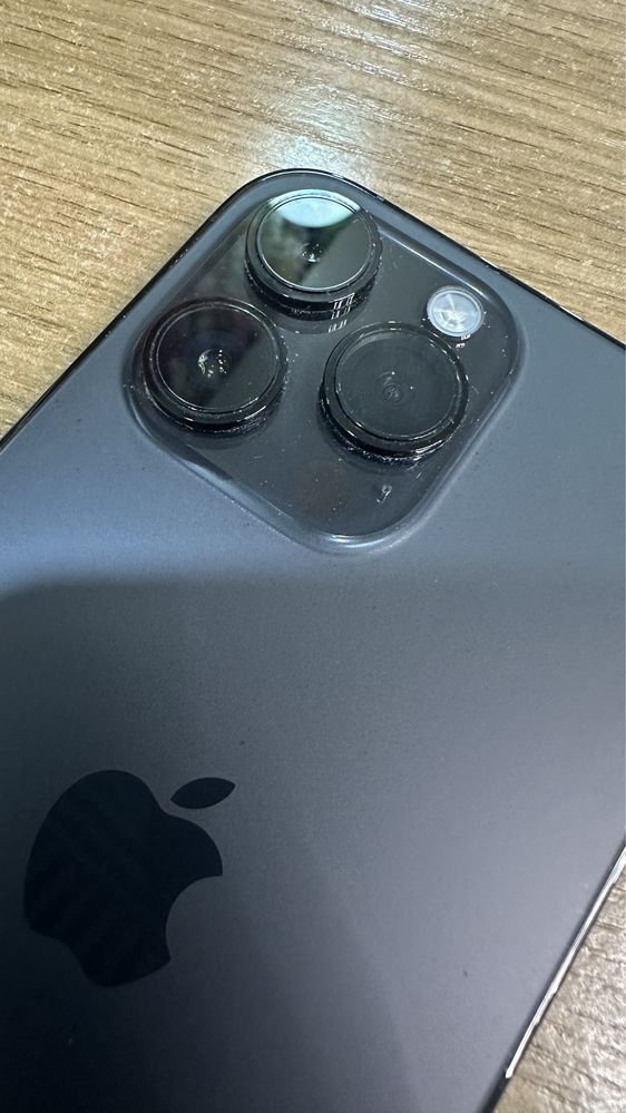 Продам  Айфон 14pro max