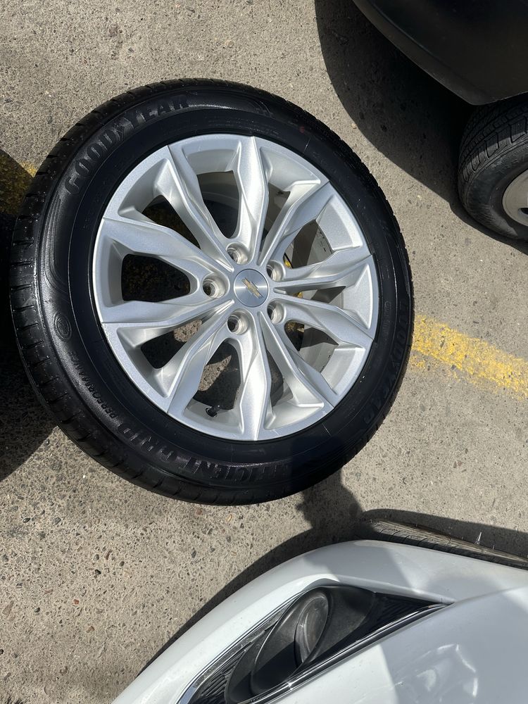 R17 Malibu premer orginal diska balon xolati idial