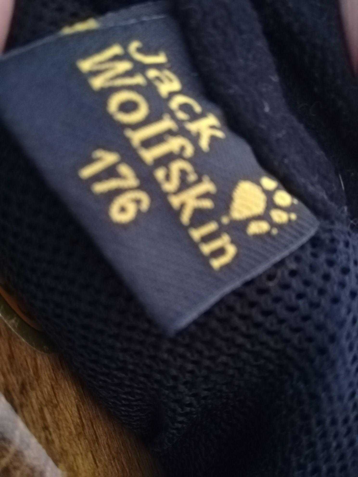 Geaca Jack Wolfskin mărimea S pt copii