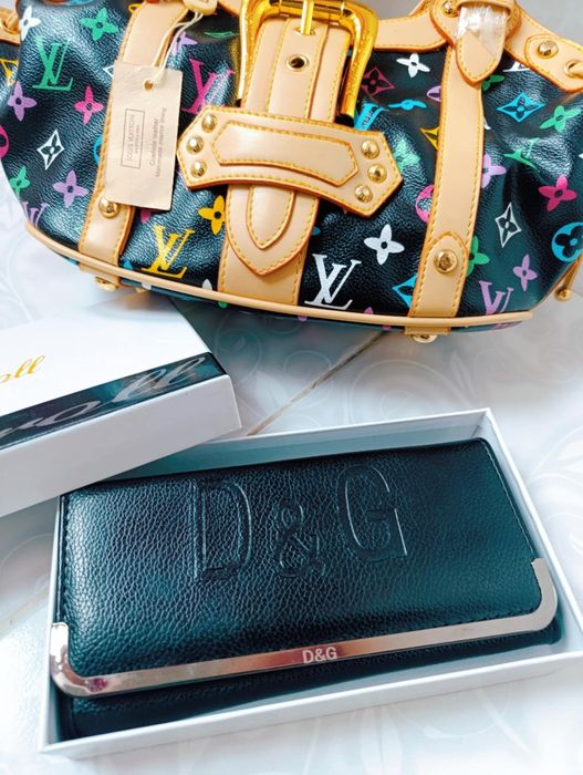 Стилен дамски портфейл D&G