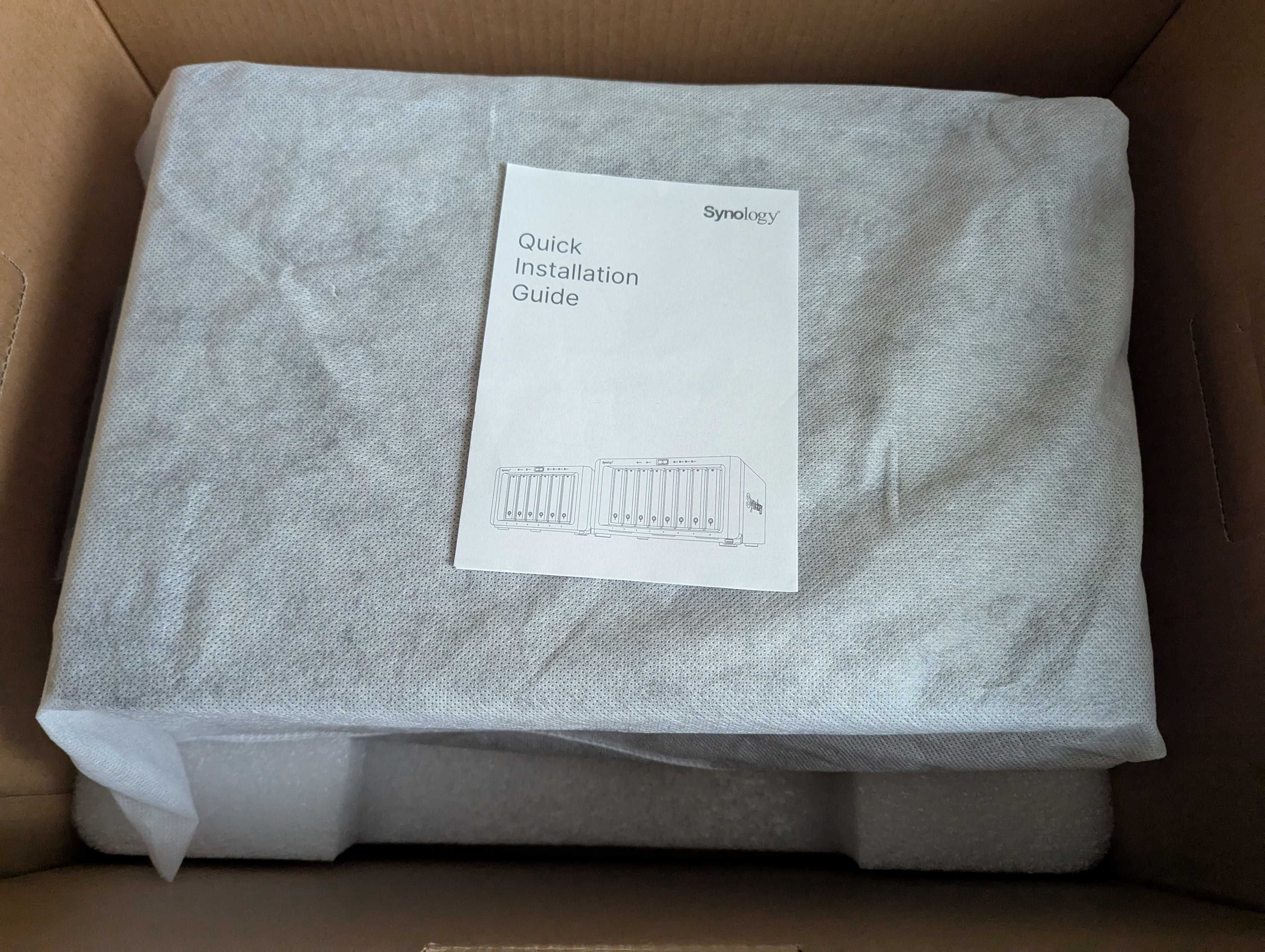 Synology DS1823xs+ NAS с пълен комплект дискове и RAM