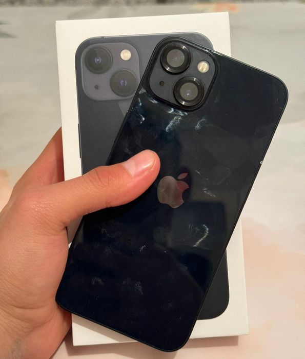 Продам Iphone 13 midnight