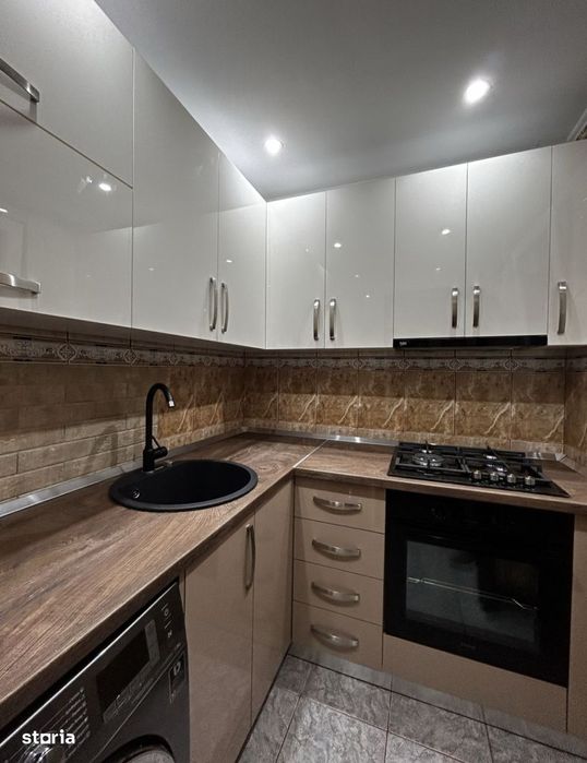 Apartament 3 camere în Valea Roșie, renovat
