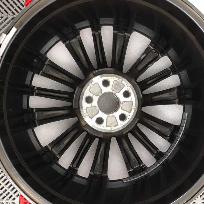 1x janta Toyota Highlander R20 8Jx20 ET35